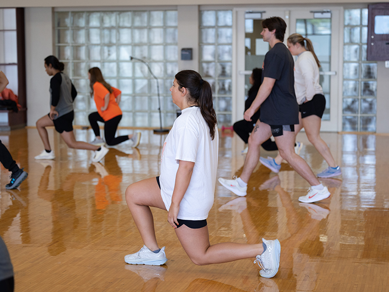 groupfitnesshome.jpg group strength class